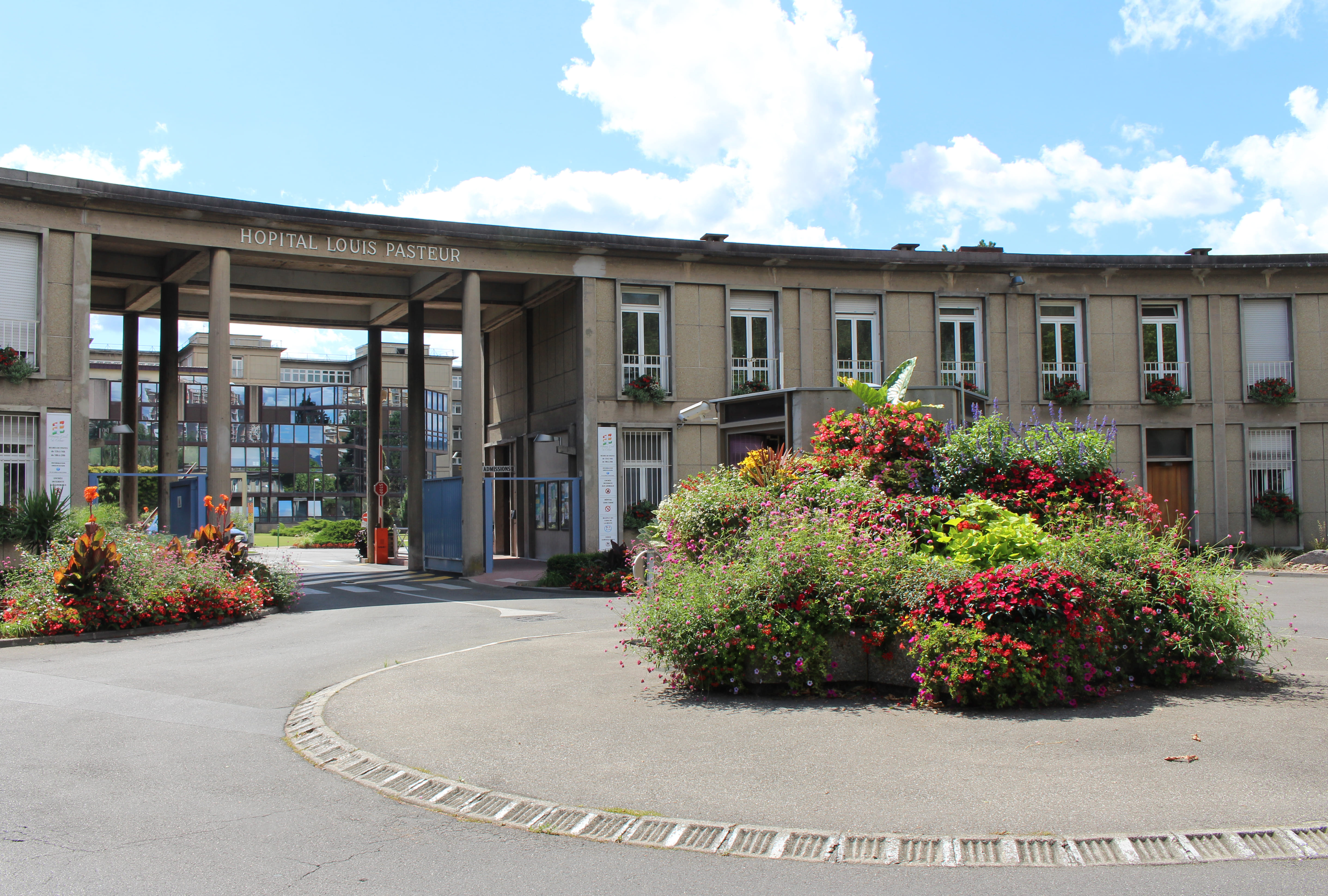 Entrée de l'hôpital Pasteur à Colmar